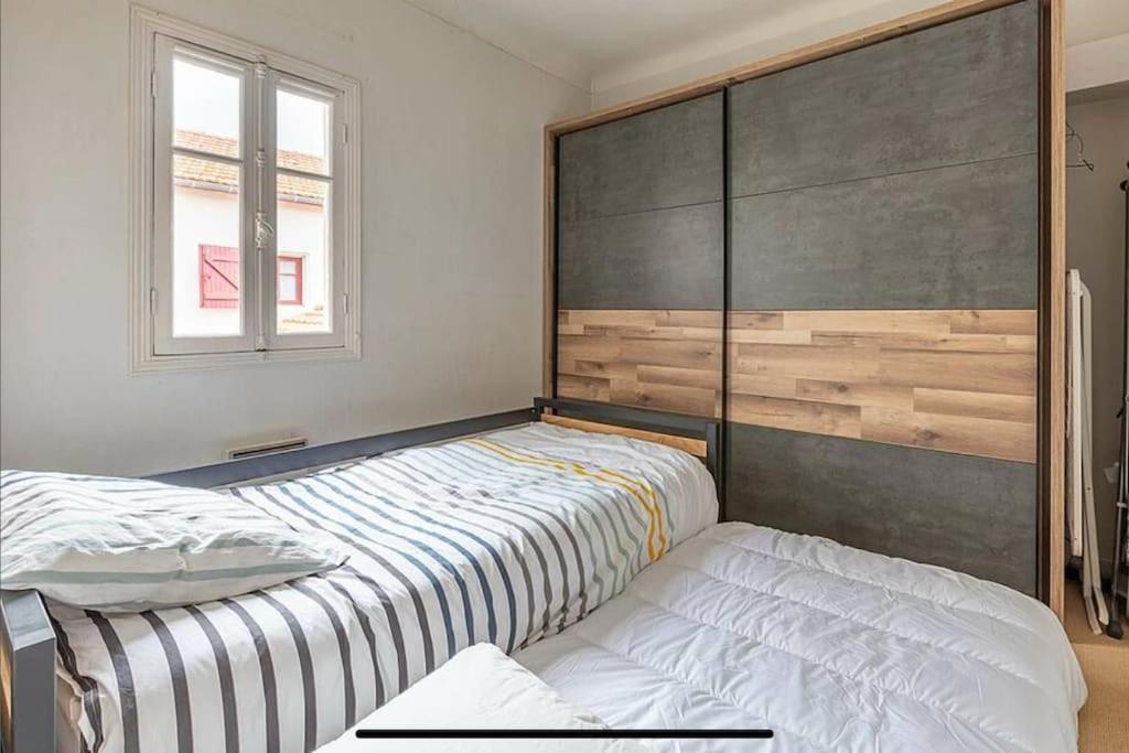 Exceptionnel 3 Pieces Art Deco En Dernier Etage Avec Garage Prive Centre Biarritz Exterior foto